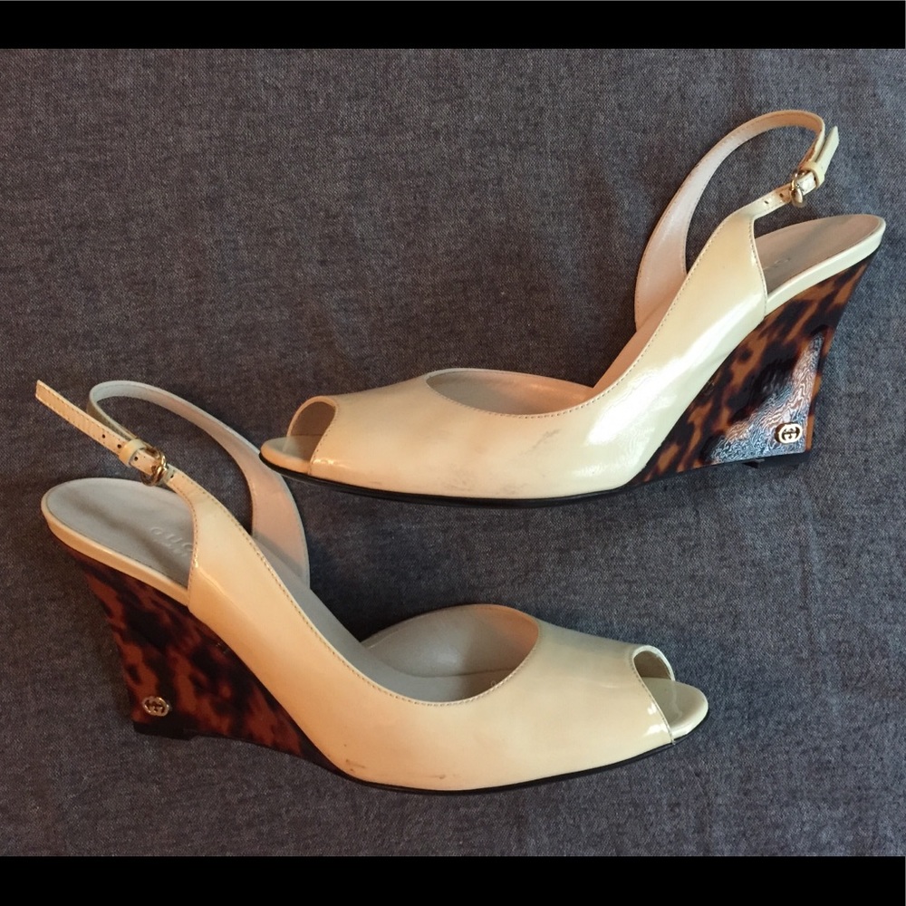 Gucci white/slight yellow leather Tortoiseshell